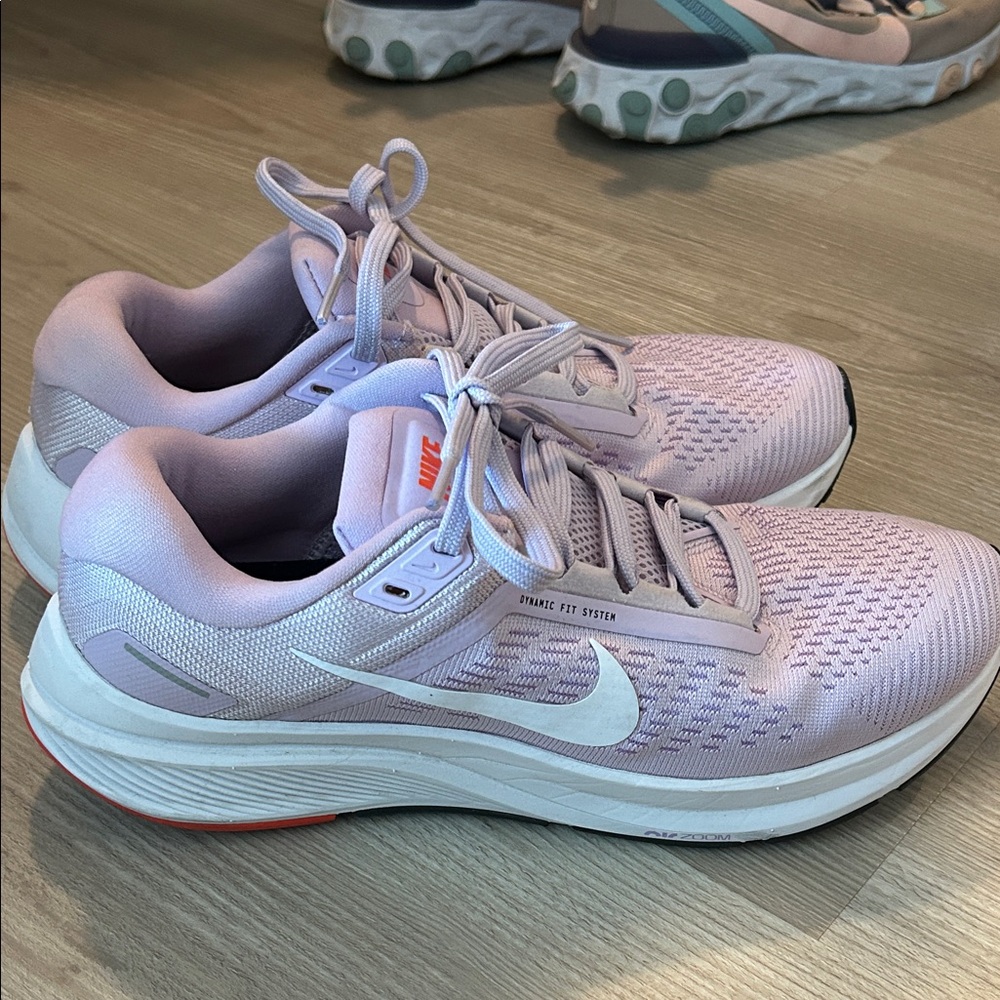 Nike Women's Lavender Athletic Shoes